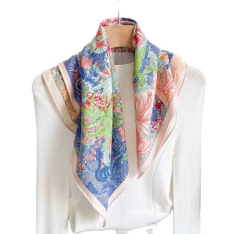 Choosing a scarf material: silk vs cashmere vs wool vs modal