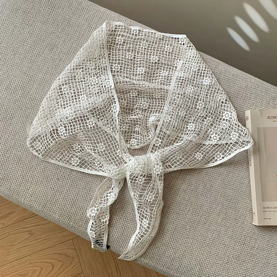 Lace Head Scarf Triangle view 11