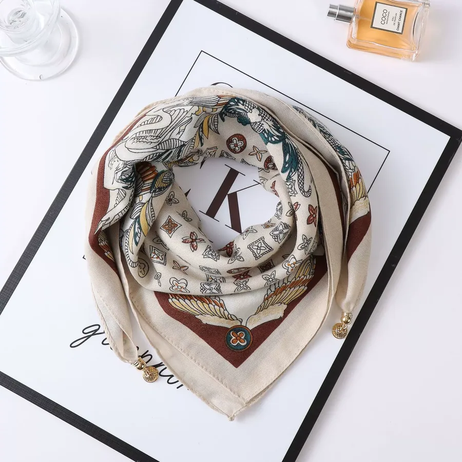 Magnetic Closure Scarf view 9