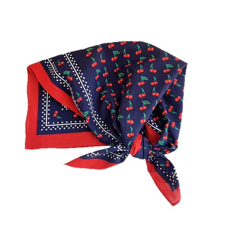 Foulard carré en coton cerise view 5