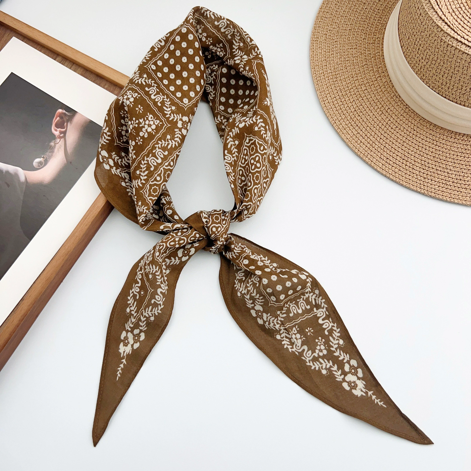 Foulard carré en coton cachemire view 3