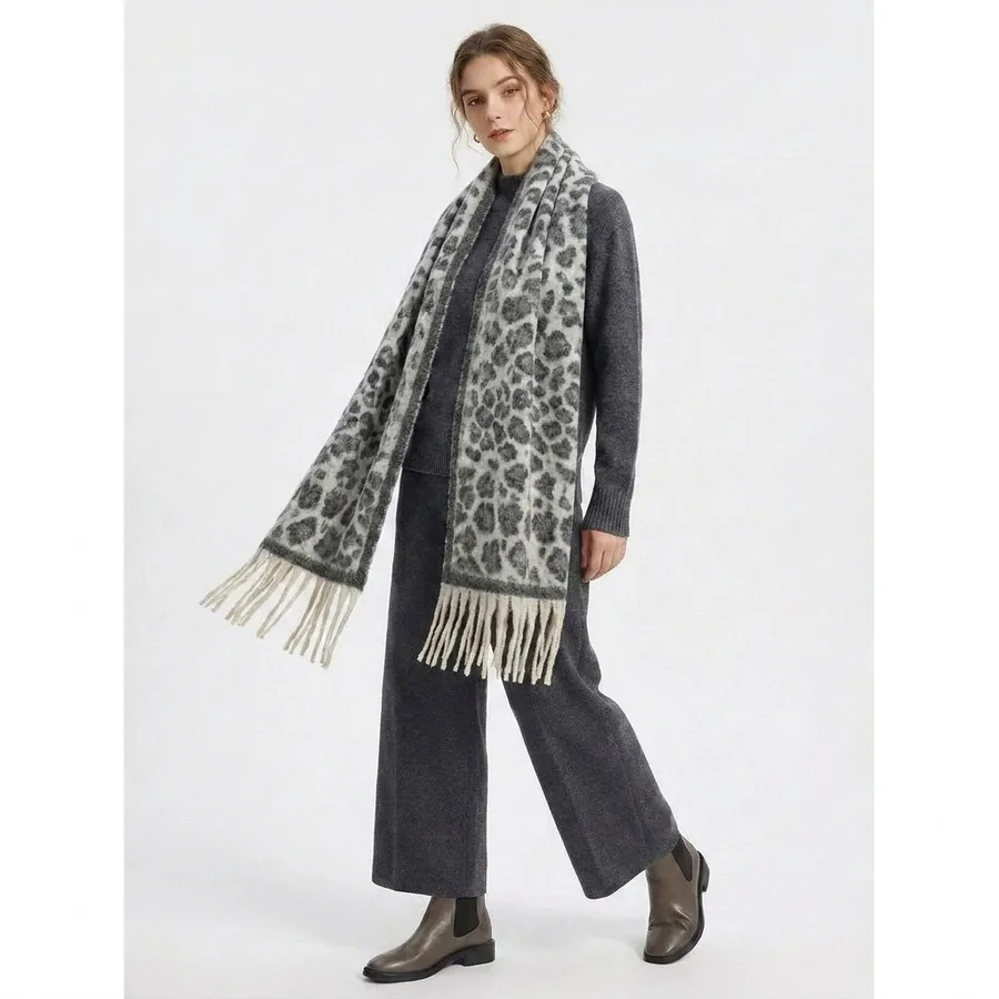 Leopard Border Scarf view 3