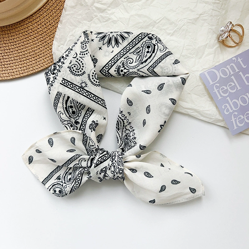 Foulard carré en coton à motif paisley view 6