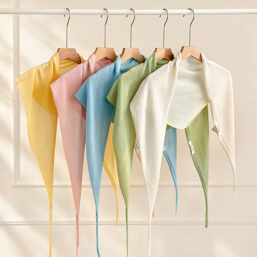 Knitted Shawl with Faux Collar