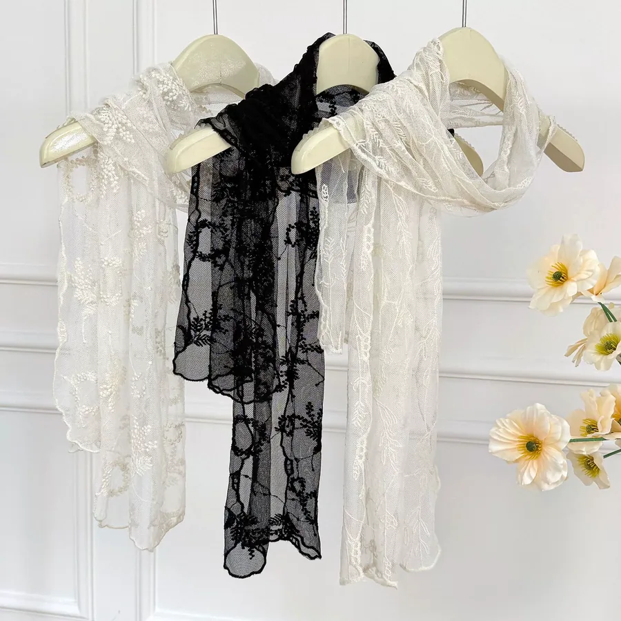 Lace Scarf with Solid Color
