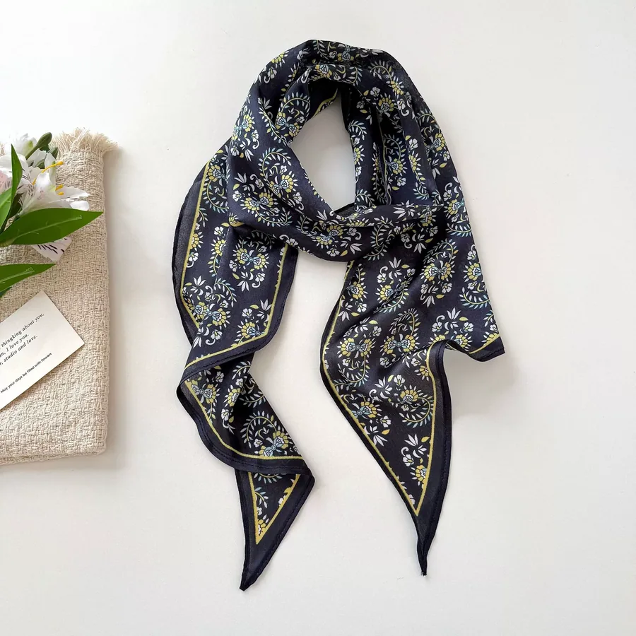 Polyester Scarf with Check and Polka Dot view 10