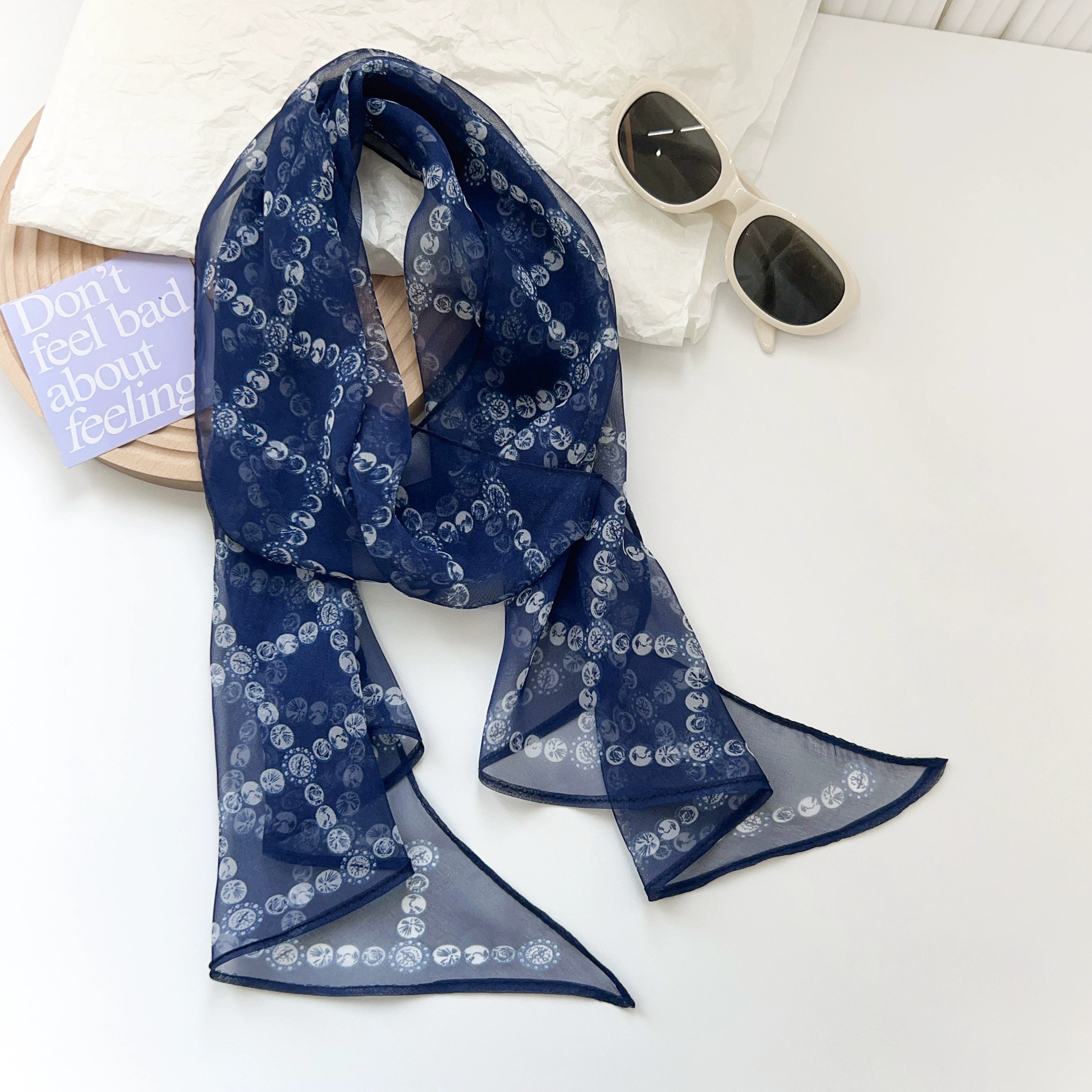 Foulard long en mousseline view 4