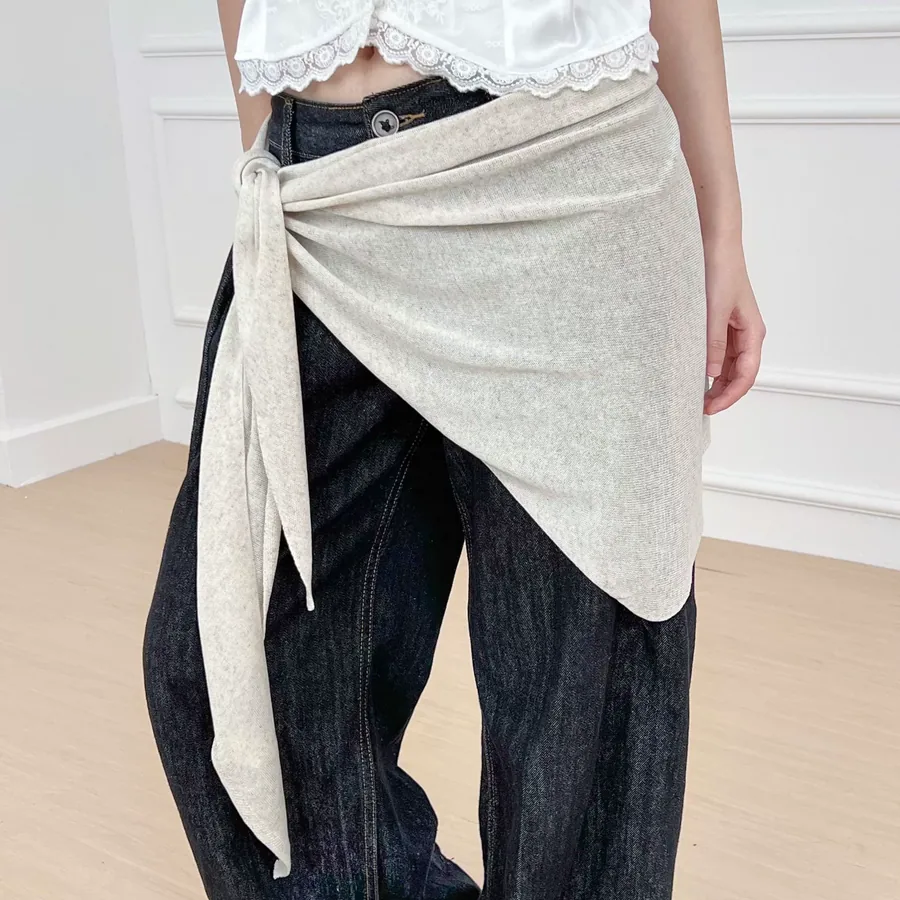 Knitted Shawl with Triangle Shape view 4