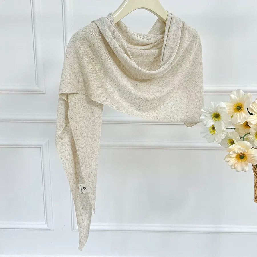 Knitted Shawl with Triangle Shape view 8