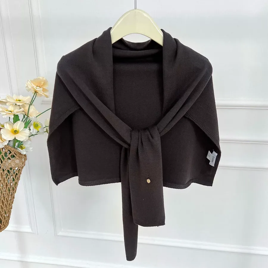 Knitted Shawl with Solid Color view 10