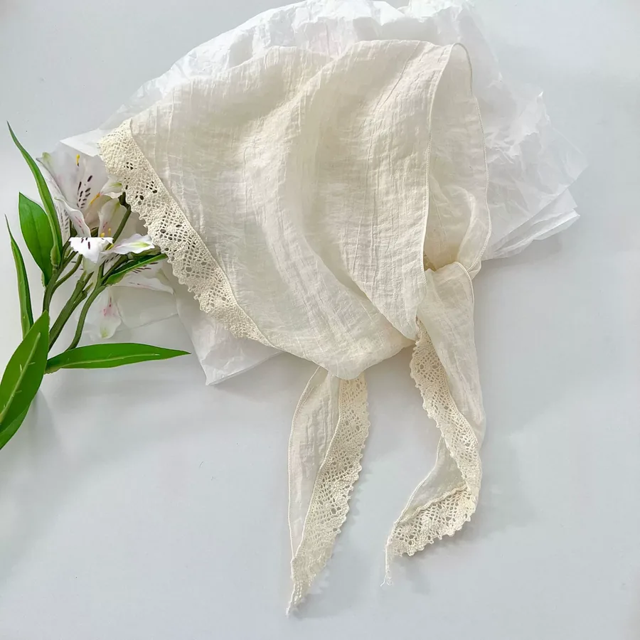 Lace Triangle Scarf with Waist Belt view 9