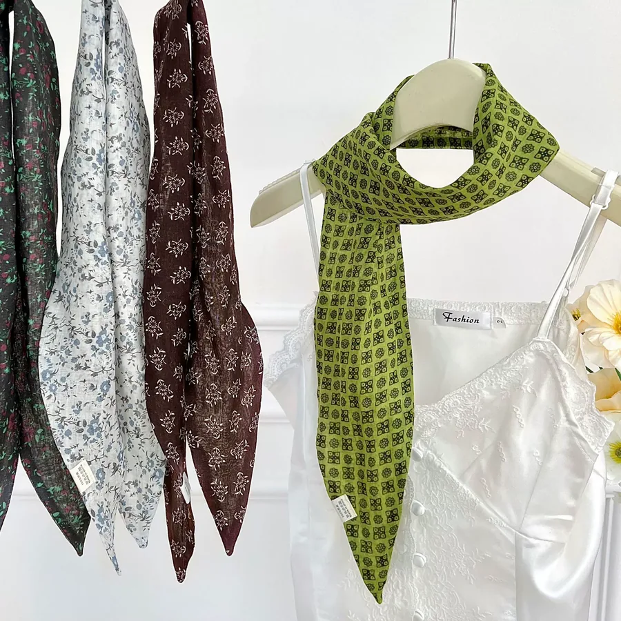 Ramie Scarf with Paisley Print