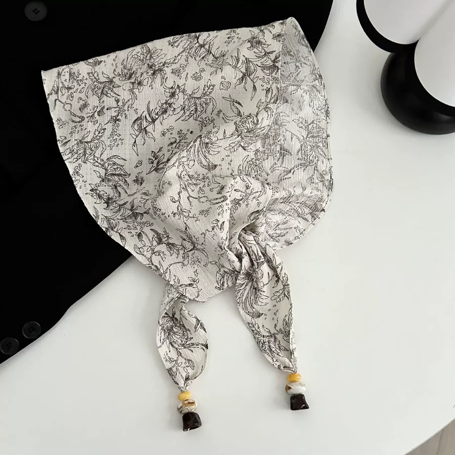 Polyester Square Scarf with Letter Print view 7