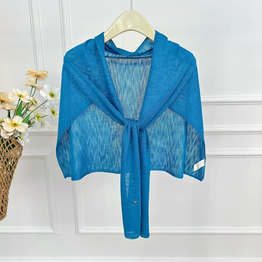 Knitted Shawl with Solid Color view 9