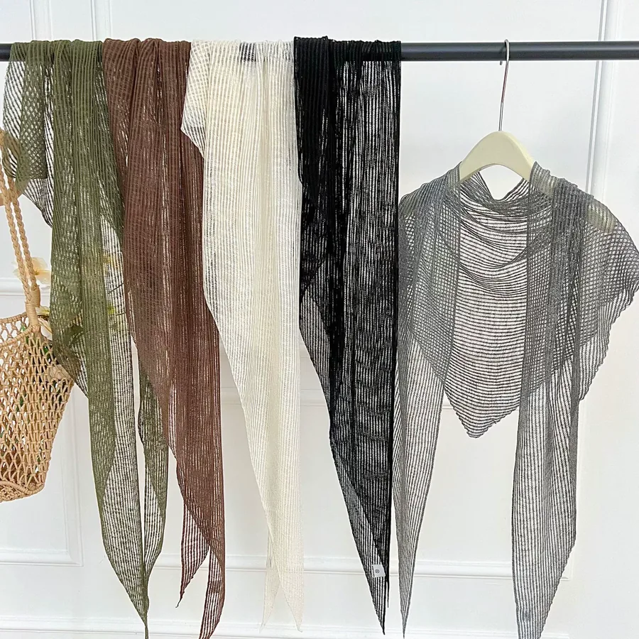 Triangle Shawl with Hollow Out view 2