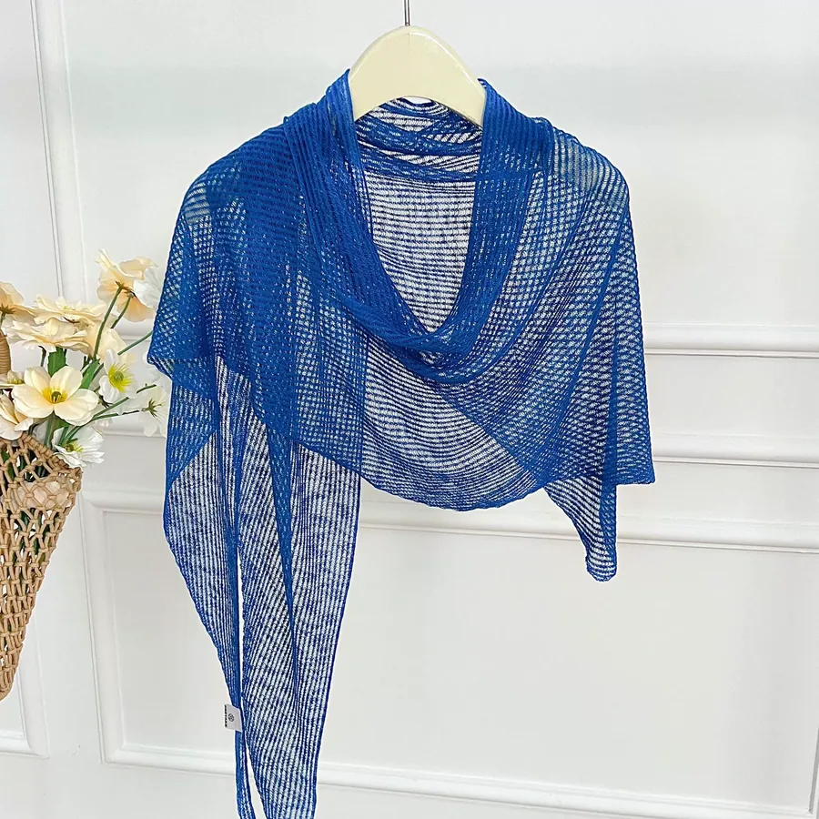Triangle Shawl with Hollow Out view 6