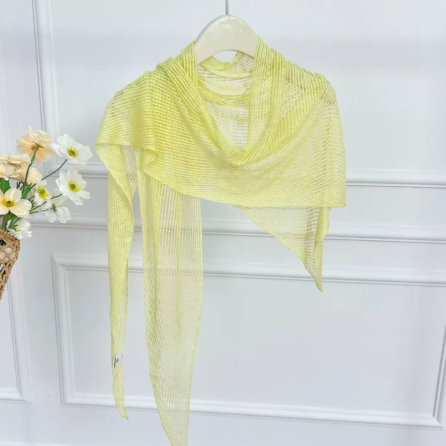 Triangle Shawl with Hollow Out view 10
