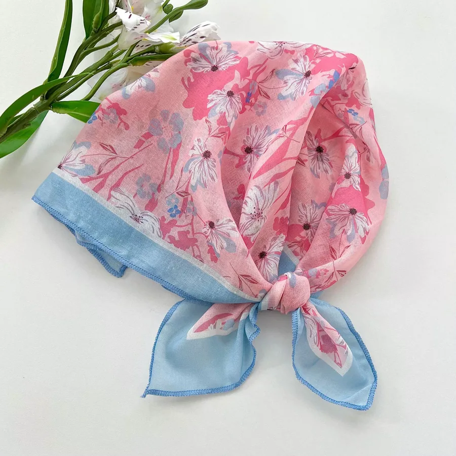 Foulard carré en coton-lin avec imprimé floral view 6