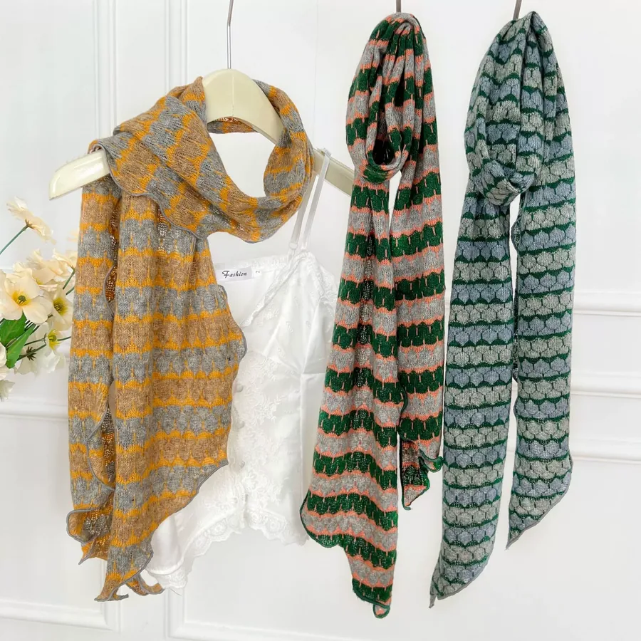 Knitted Scarf with Heart Pattern