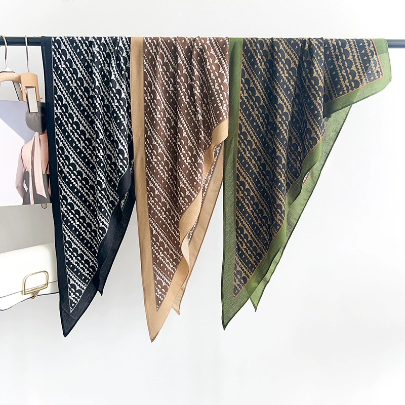 Lenço triangular Paisley view 4