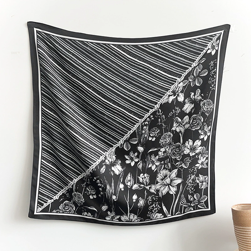Foulard carré floral view 7