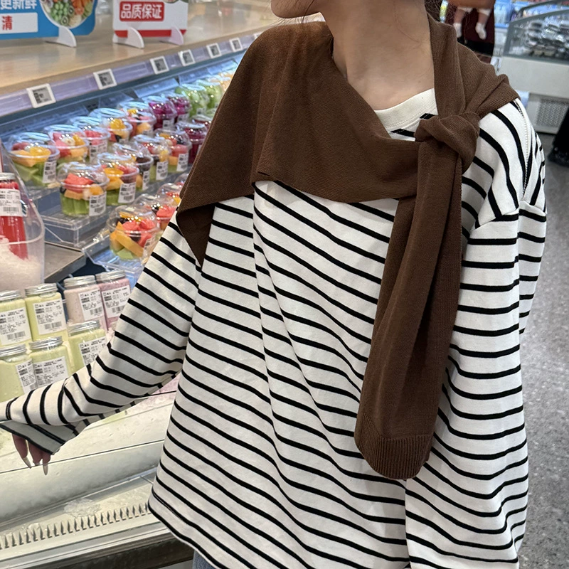 Wool Knitted Capelet view 3