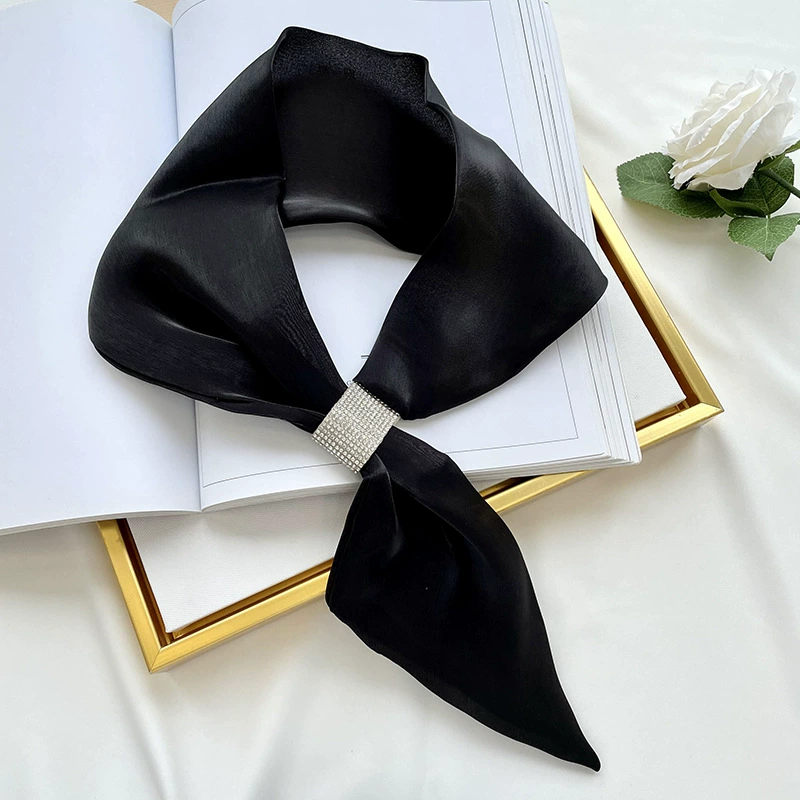 Foulard long en cristal view 11
