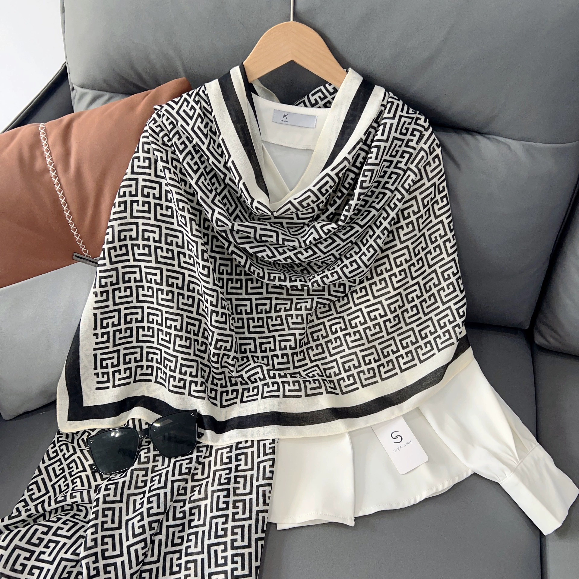 Printed Cotton-Linen Scarf Wrap view 12