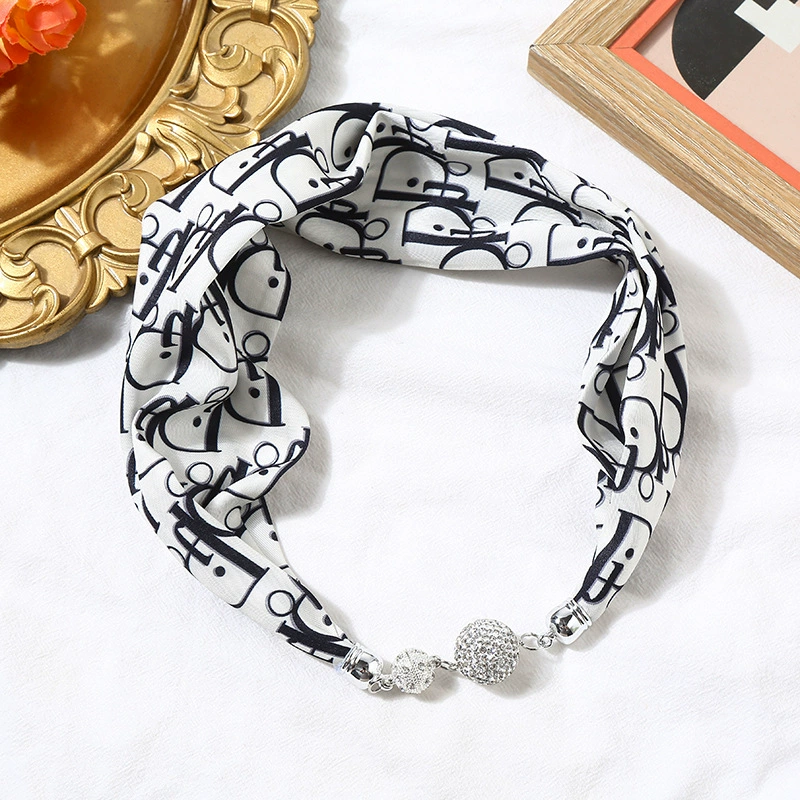 Magnetic Closure Scarf view 9