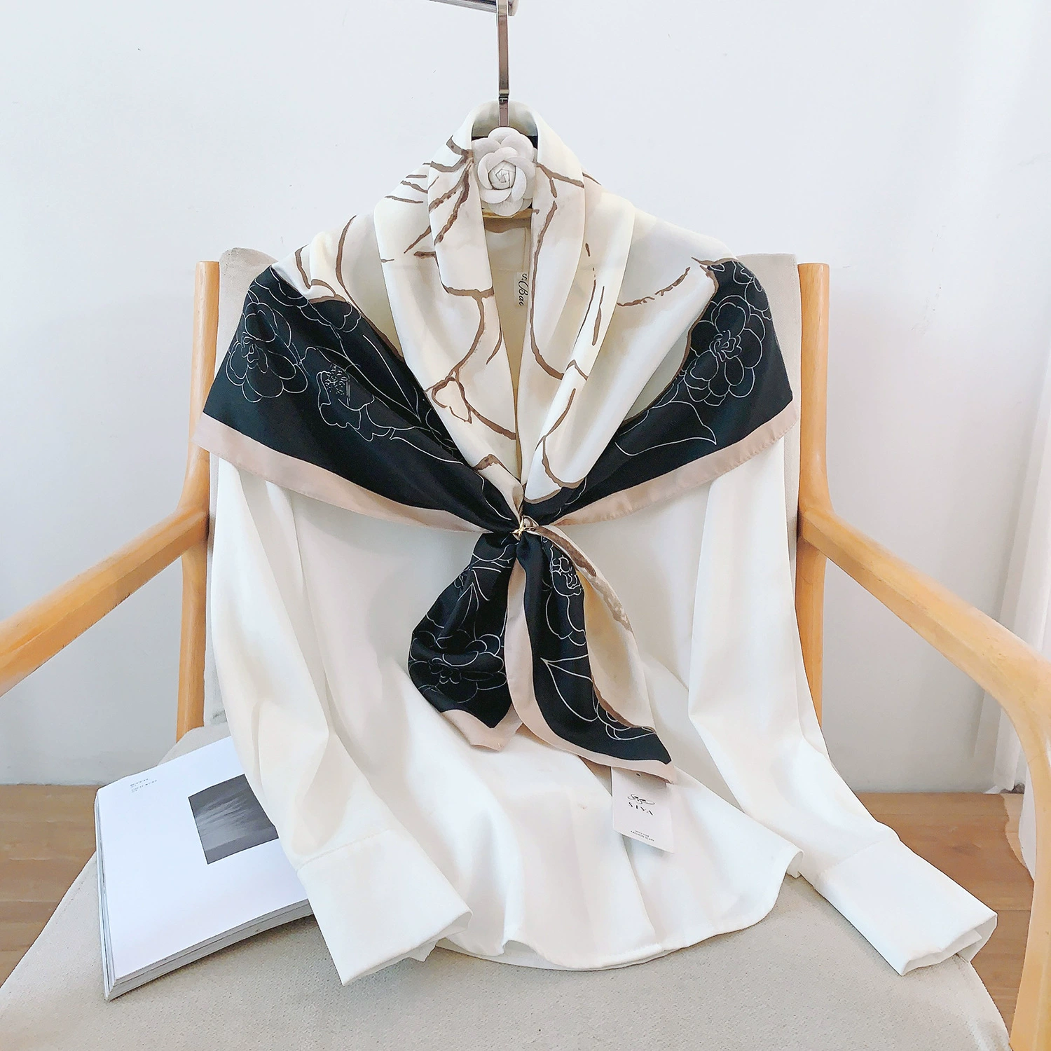 Floral Print Silk-Look Square Scarf view 10