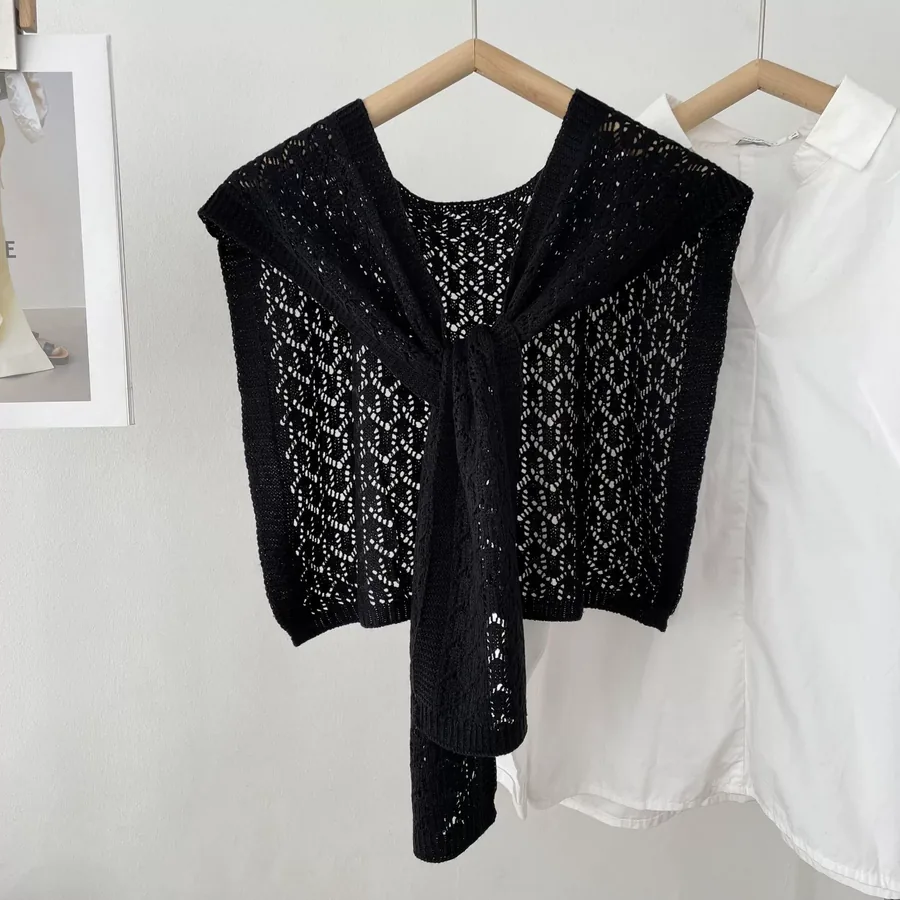 Knitted Capelet Shawl view 3