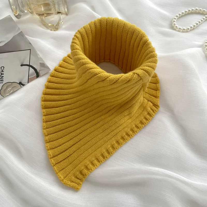 Knitted Neck Warmer view 10