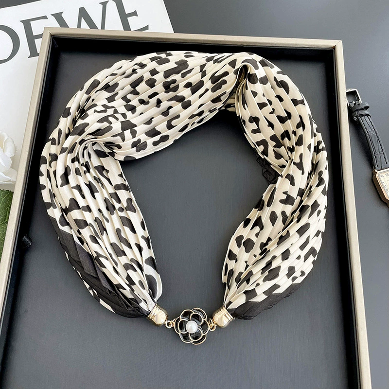 Magnetic Neck Scarf view 7