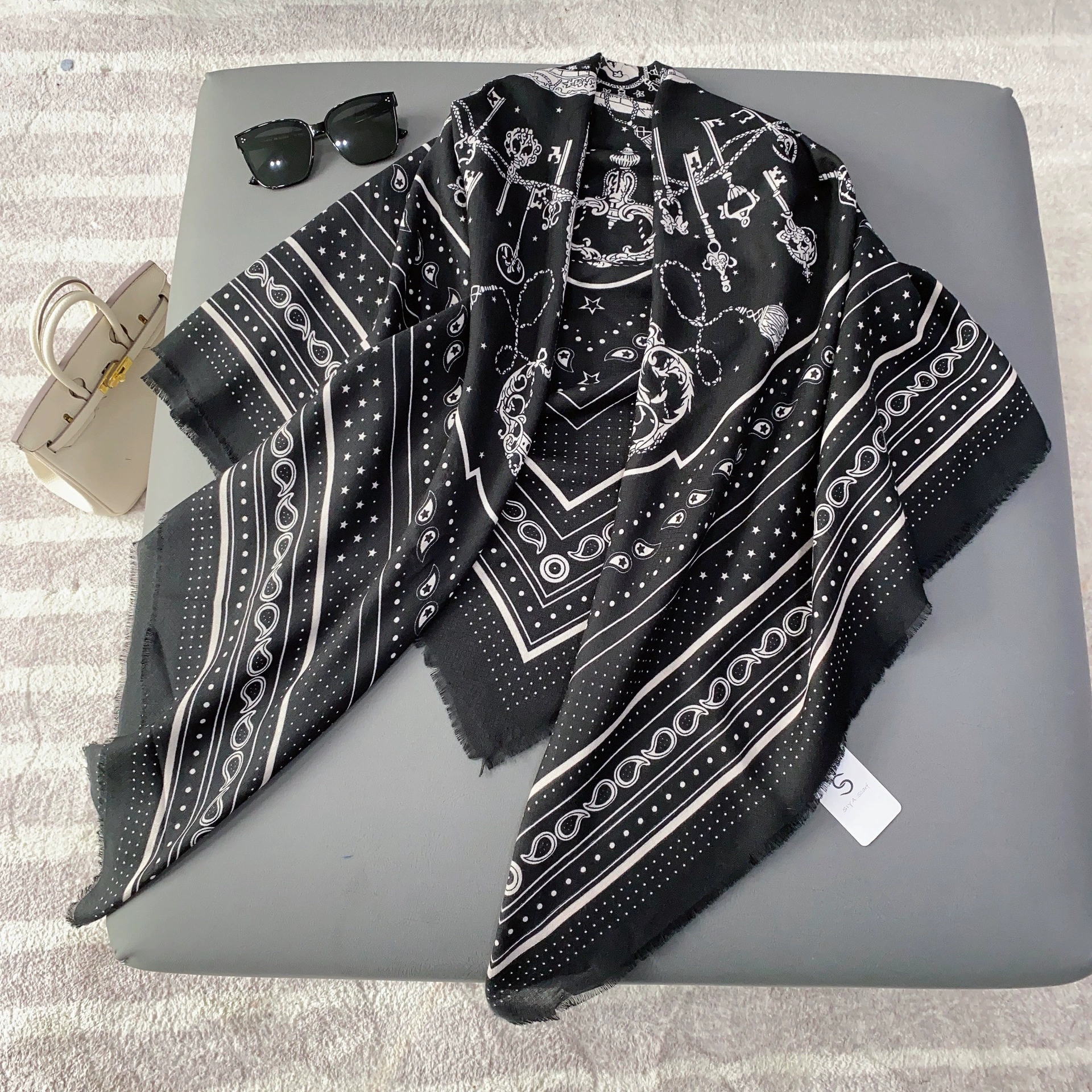Floral Print Fringed Square Scarf view 4