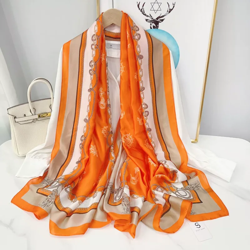 Foulard de plage en mousseline imprimé