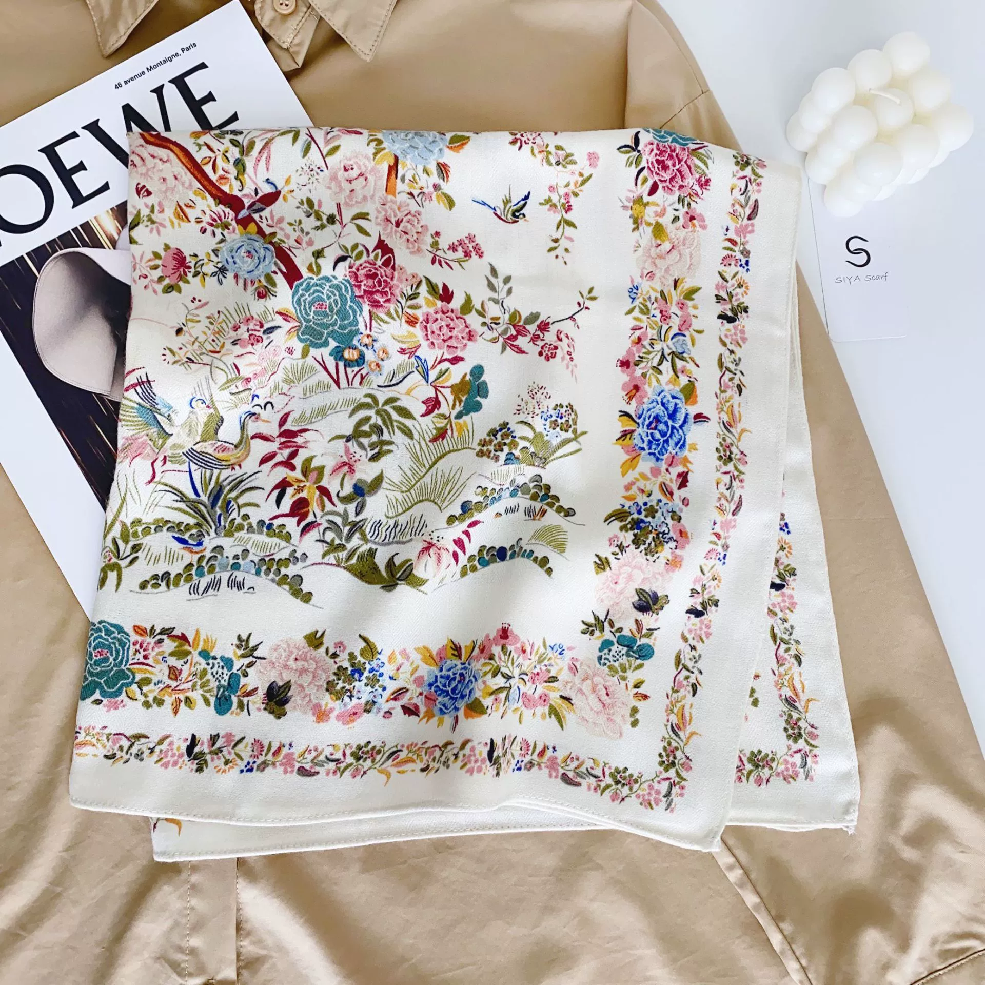 Foulard carré en coton imprimé papillon view 2