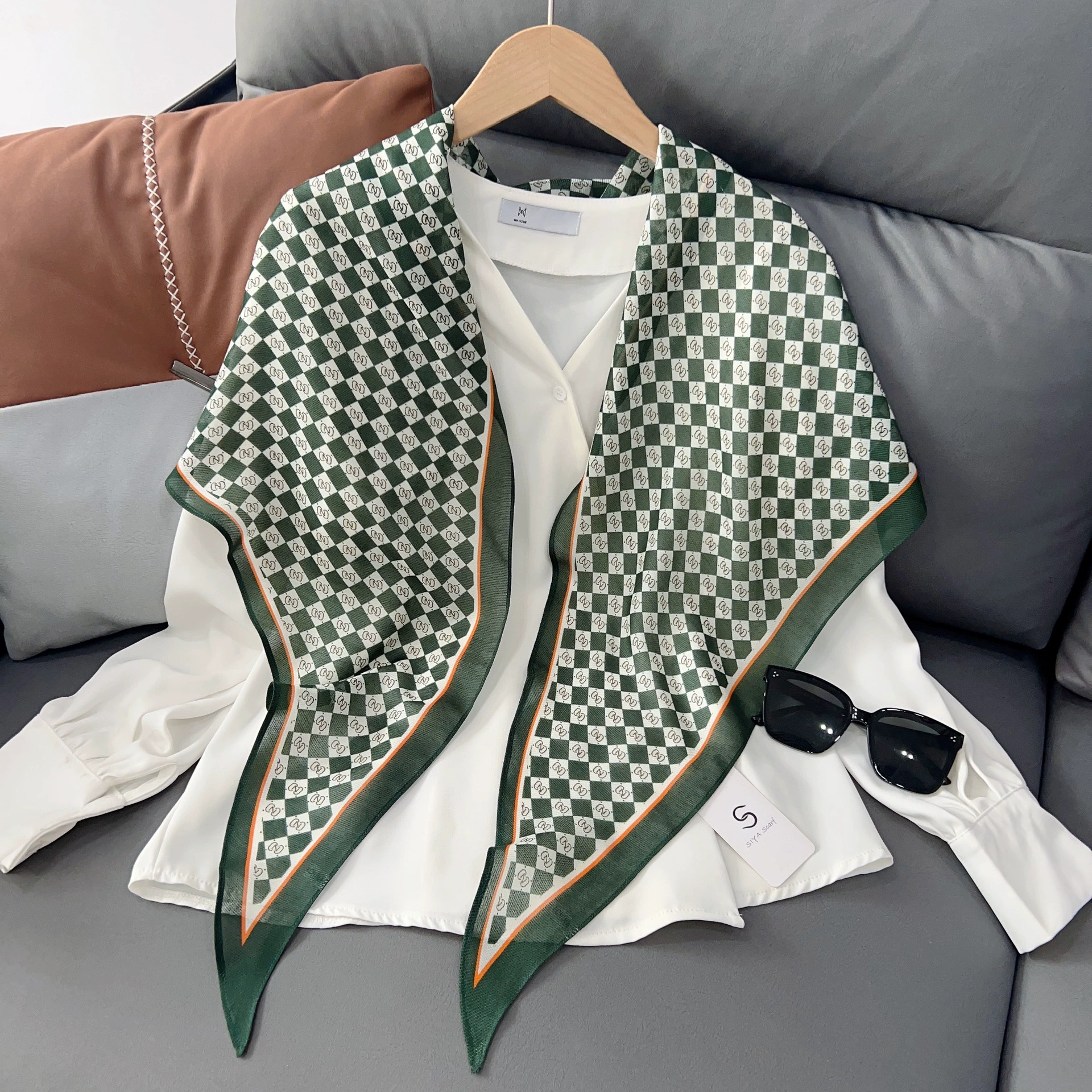 Checkerboard Neck Scarf view 9