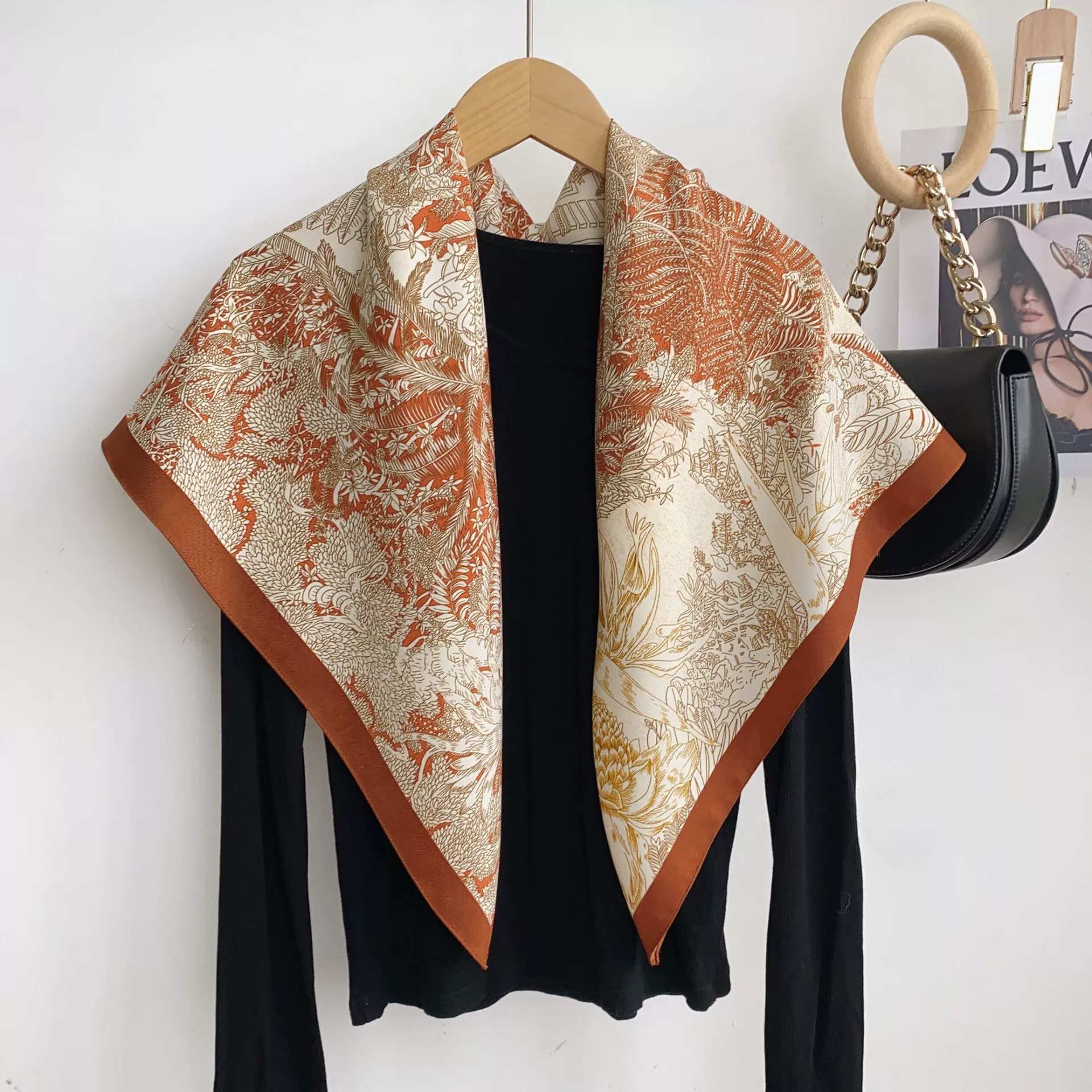 Foulard carré imprimé 90 cm view 3