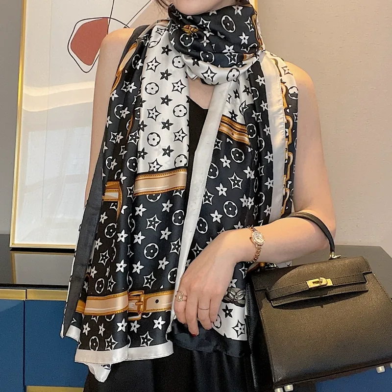 Four Leaf Clover Satin Scarf for Women view 3