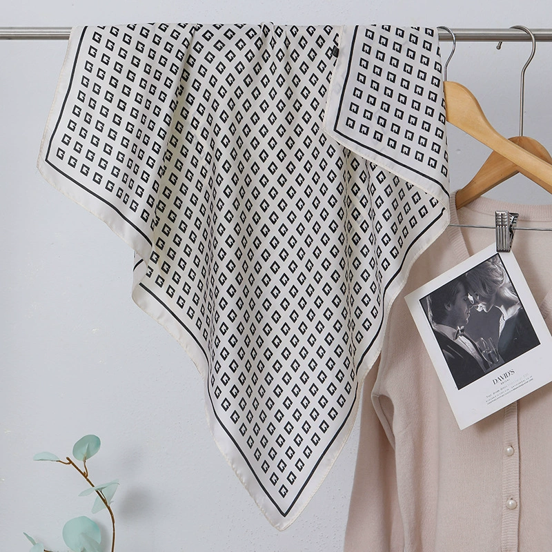 Vintage Print Square Scarf for Women view 11