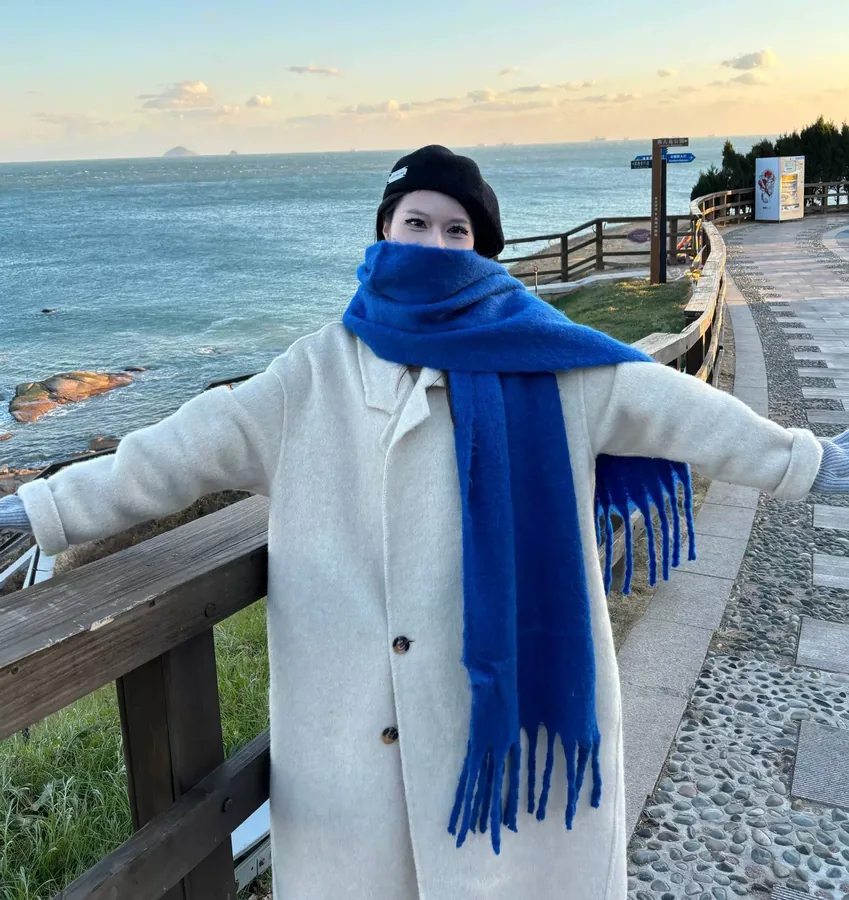 Mohair Knit Scarf with Fringe for Women view 9