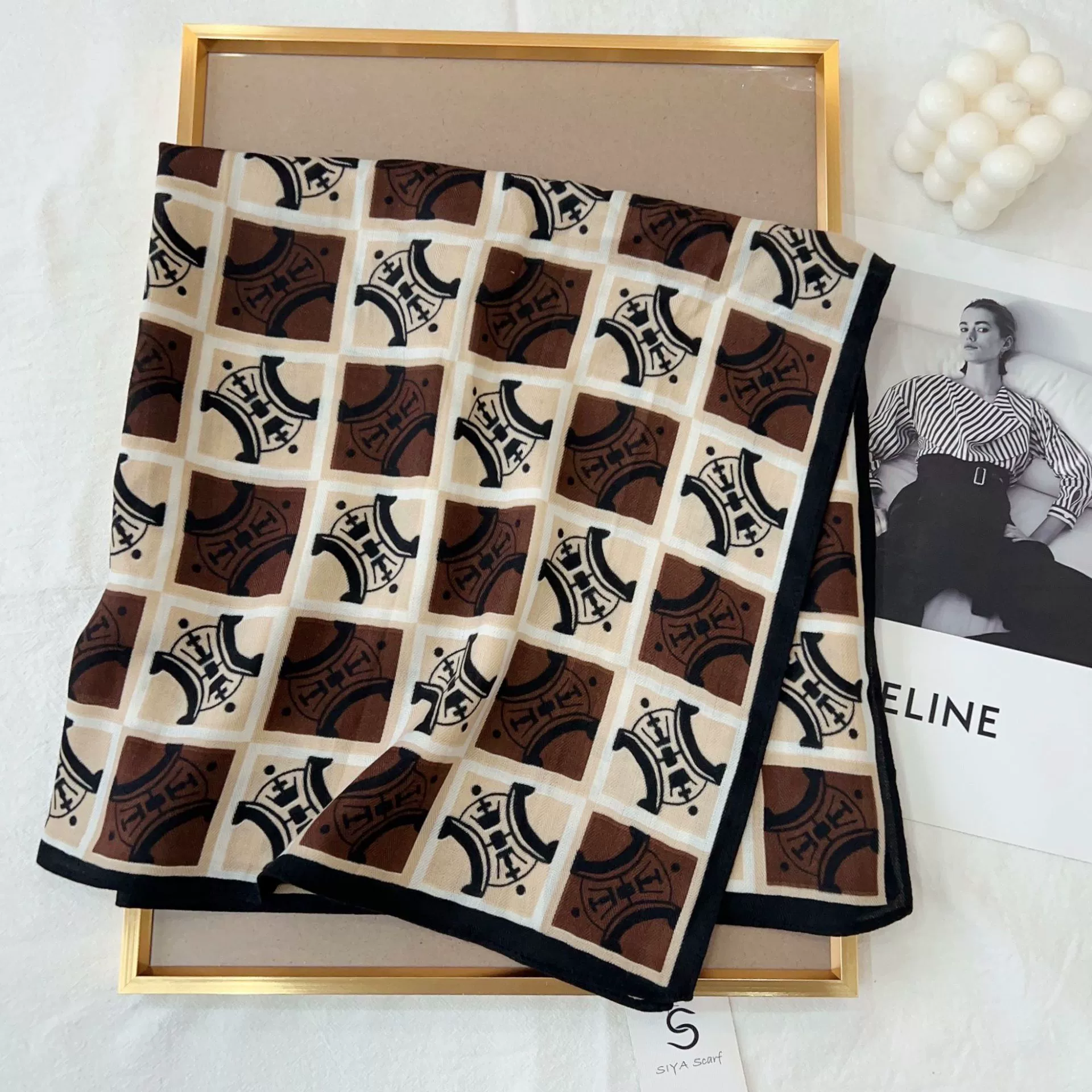 Cotton Feel Herringbone Letter Print Small Square Scarf view 7