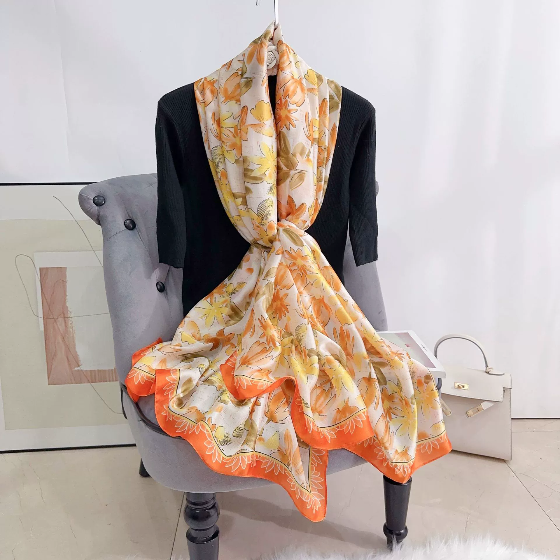 Polyester Floral Print Long Scarf view 9