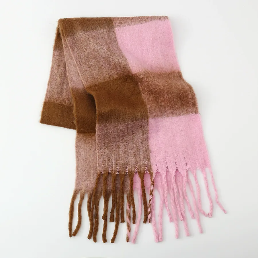 Polyester Check Scarf with Fringe view 6