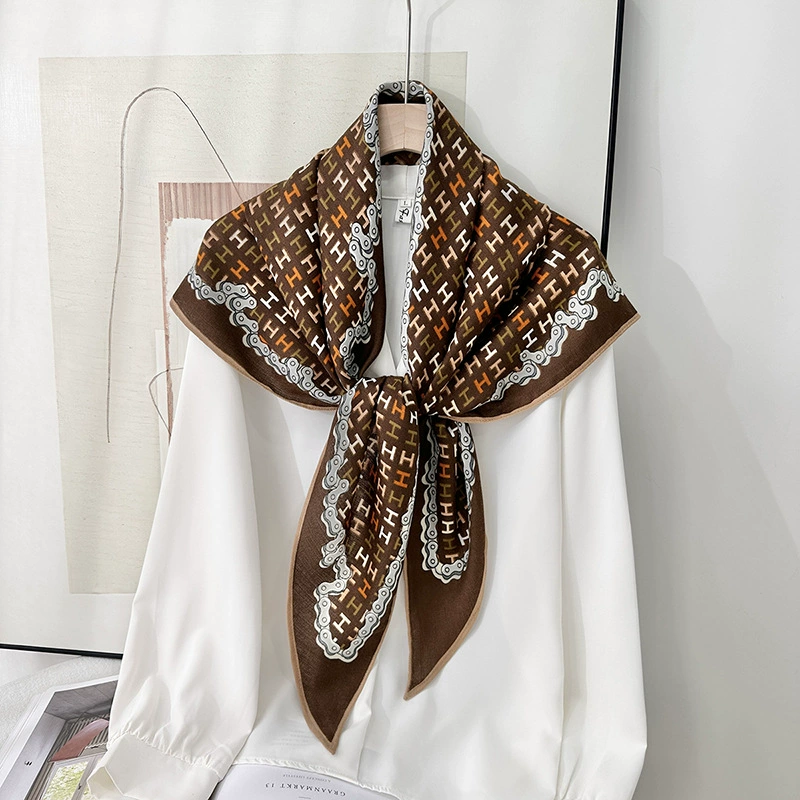 Chain Letter Print Triangle Scarf view 7