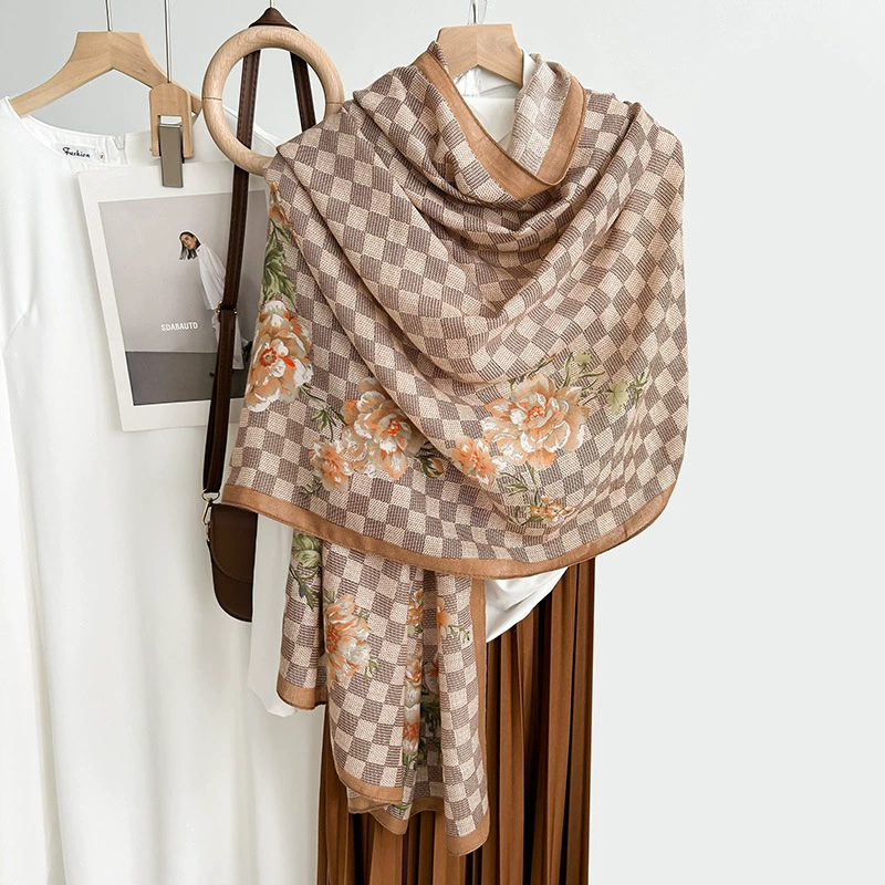 Cotton-Linen Blend Scarf with Contrast Color