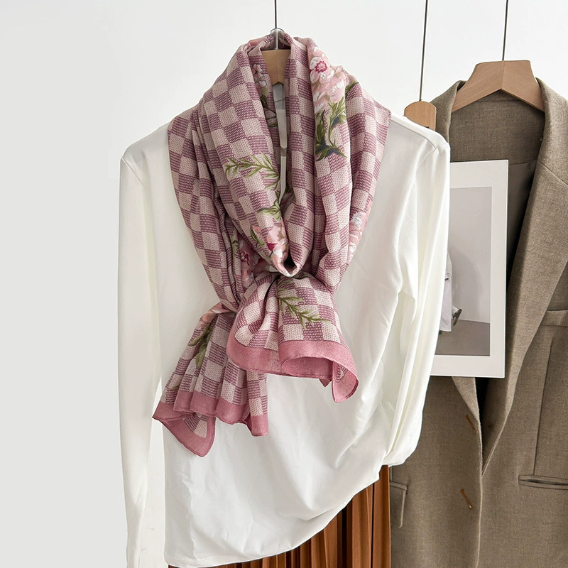 Foulard mélange coton-lin à couleur contrastée view 2