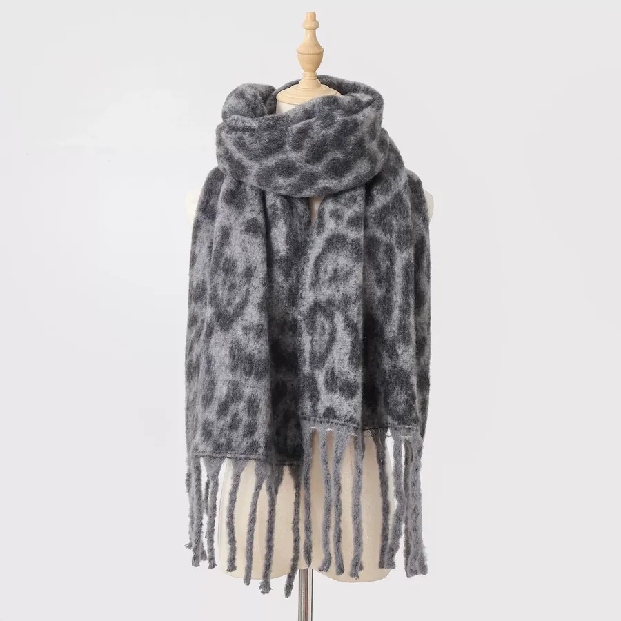 Acrylic Leopard Print Scarf view 8