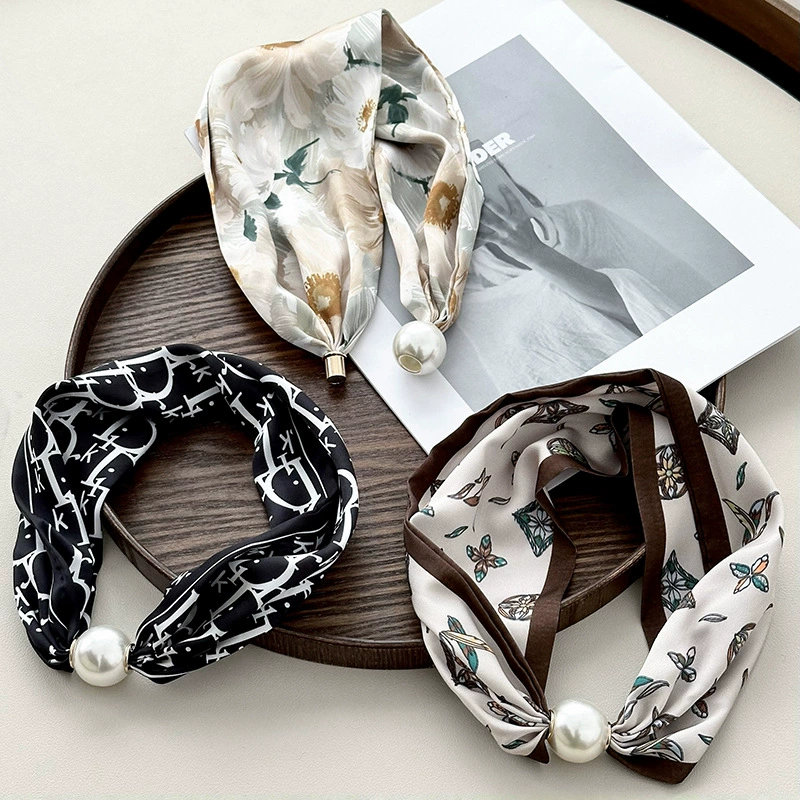 Magnetic Clasp Pearl Scarf