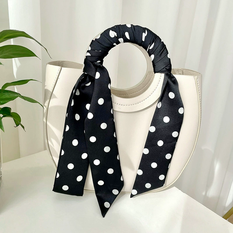 Narrow Pointed Scarf view 3